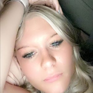 Meet your Posher, Kenzie